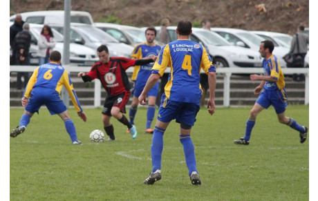 LA A BATTUE MAIS PAS ABATTUE