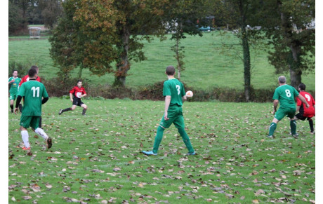 CAMILLE FETE SON ANNIVERSAIRE PAR UN BUT