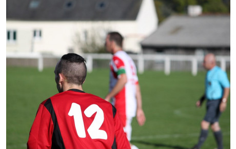 ST CARADEC B - LA MOTTE B  0 à 0